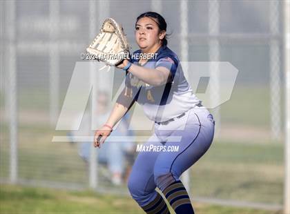 Thumbnail 1 in Gahr @ California photogallery.