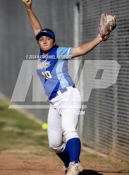Thumbnail 3 in Gahr @ California photogallery.