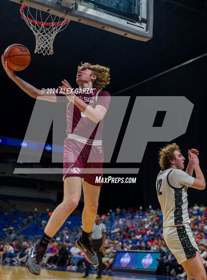 Thumbnail 1 in Randall vs Silsbee (UIL 4A Basketball Semifinal) photogallery.