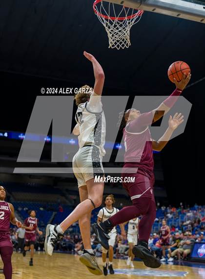 Thumbnail 3 in Randall vs Silsbee (UIL 4A Basketball Semifinal) photogallery.