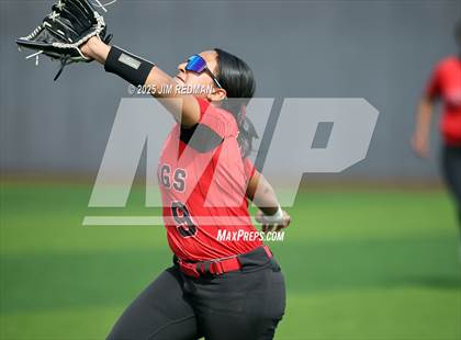 Thumbnail 3 in Canton vs Creekview (Royse City Softball Tournament) photogallery.