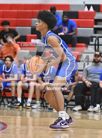 Thumbnail 3 in Camelback vs Central (Phoenix Union Coyote Classic) photogallery.