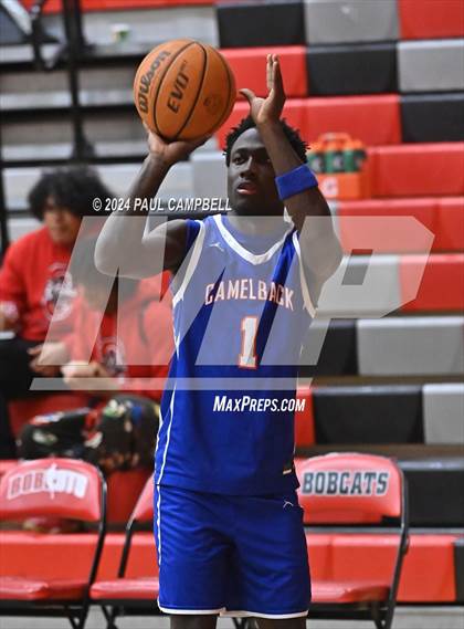 Thumbnail 1 in Camelback vs Central (Phoenix Union Coyote Classic) photogallery.