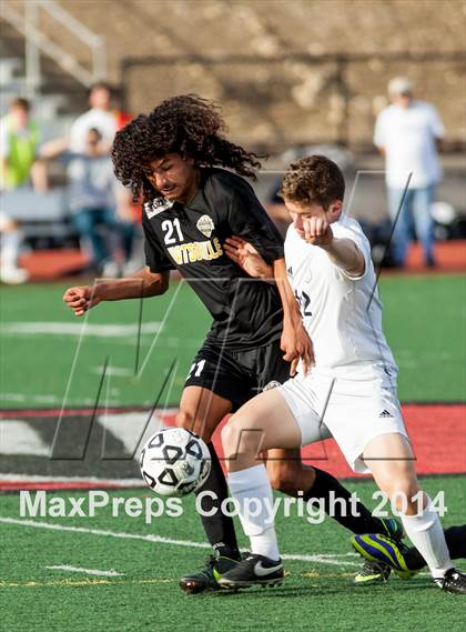 Thumbnail 2 in Watsonville vs. Bellarmine (CIF CCS D1 Final) photogallery.