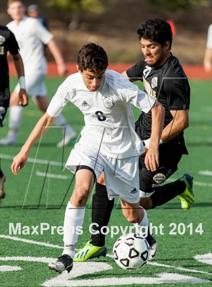 Thumbnail 3 in Watsonville vs. Bellarmine (CIF CCS D1 Final) photogallery.