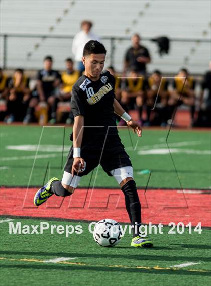 Thumbnail 2 in Watsonville vs. Bellarmine (CIF CCS D1 Final) photogallery.