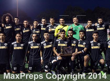 Thumbnail 3 in Watsonville vs. Bellarmine (CIF CCS D1 Final) photogallery.
