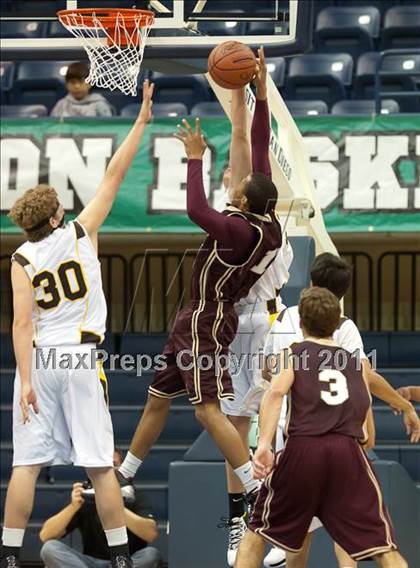 Thumbnail 1 in Bishop's vs Parker (CIF SDS D4 Final) photogallery.