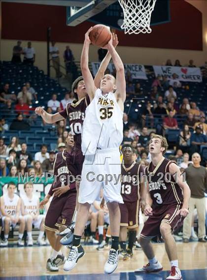 Thumbnail 2 in Bishop's vs Parker (CIF SDS D4 Final) photogallery.