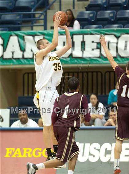 Thumbnail 2 in Bishop's vs Parker (CIF SDS D4 Final) photogallery.