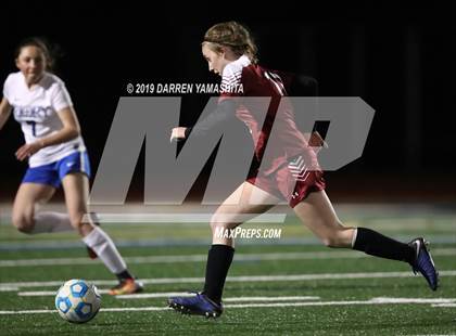 Thumbnail 2 in Sacred Heart Prep vs. Woodside Priory (CIF CCS D4 Final) photogallery.