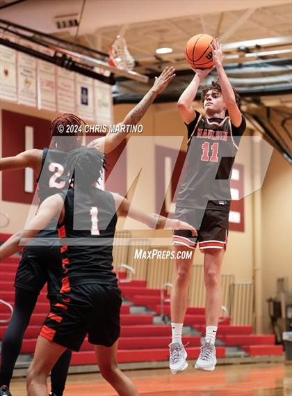 Thumbnail 2 in Mauldin vs Southside (Poinsettia Classic) photogallery.