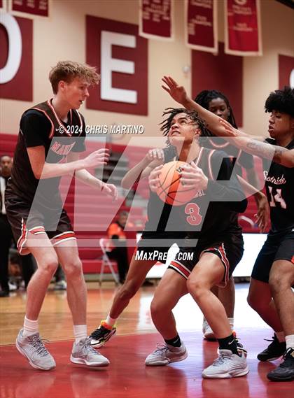 Thumbnail 3 in Mauldin vs Southside (Poinsettia Classic) photogallery.