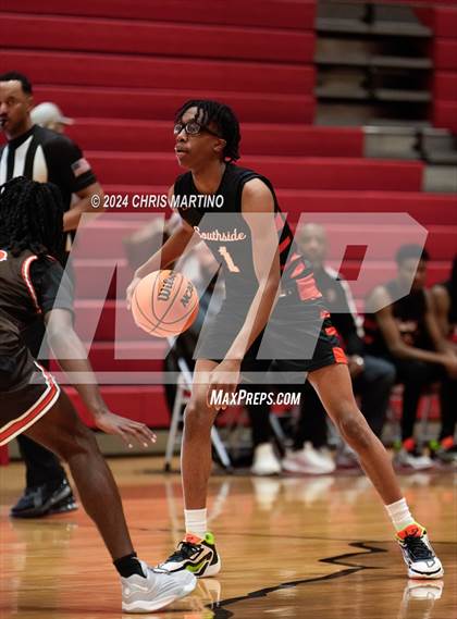 Thumbnail 1 in Mauldin vs Southside (Poinsettia Classic) photogallery.