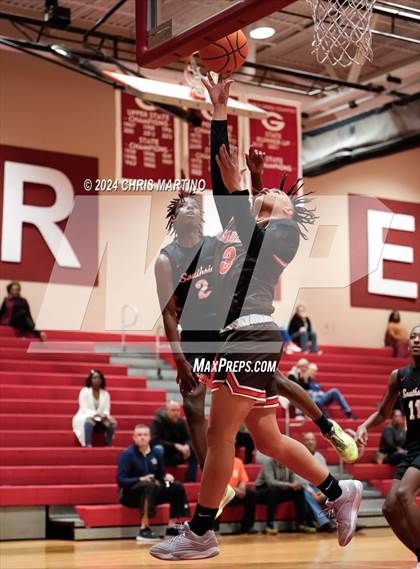 Thumbnail 1 in Mauldin vs Southside (Poinsettia Classic) photogallery.