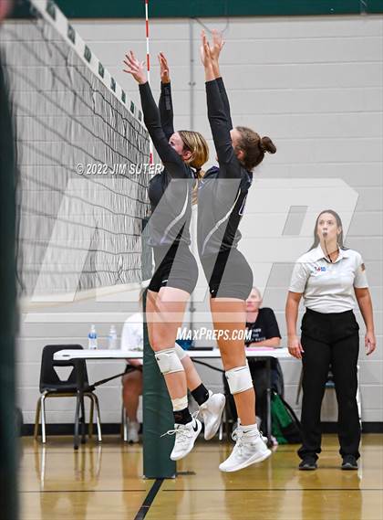 Thumbnail 3 in Brenham vs College Station photogallery.