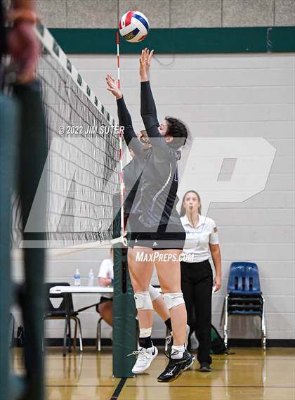Thumbnail 3 in Brenham vs College Station photogallery.