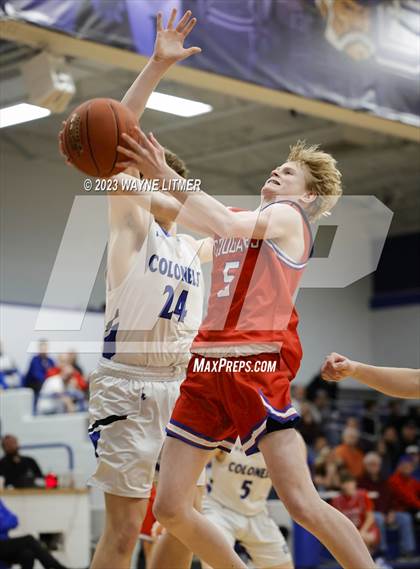 Thumbnail 3 in Conner @ Covington Catholic photogallery.