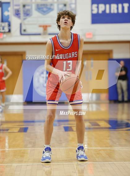 Thumbnail 3 in Conner @ Covington Catholic photogallery.