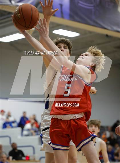 Thumbnail 1 in Conner @ Covington Catholic photogallery.