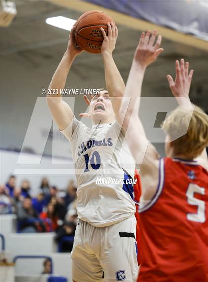 Thumbnail 1 in Conner @ Covington Catholic photogallery.