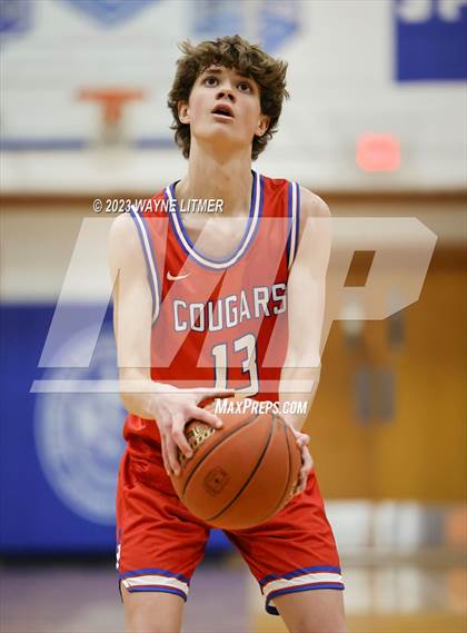 Thumbnail 2 in Conner @ Covington Catholic photogallery.