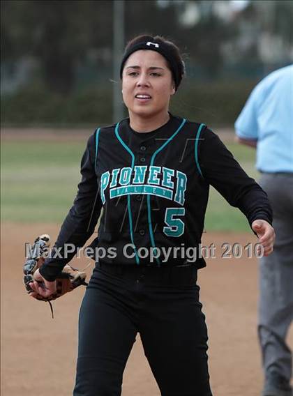 Thumbnail 2 in Pioneer Valley @ Burbank (CIF SS Playoffs) photogallery.