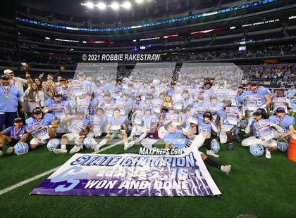 Thumbnail 1 in China Spring vs. Gilmer (UIL Football 4A D2 Finals) photogallery.