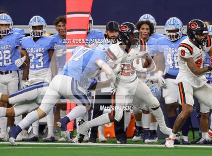 Thumbnail 1 in China Spring vs. Gilmer (UIL Football 4A D2 Finals) photogallery.