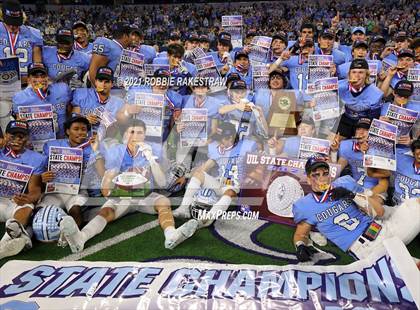 Thumbnail 2 in China Spring vs. Gilmer (UIL Football 4A D2 Finals) photogallery.