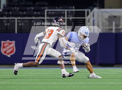 Thumbnail 1 in China Spring vs. Gilmer (UIL Football 4A D2 Finals) photogallery.