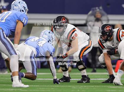 Thumbnail 1 in China Spring vs. Gilmer (UIL Football 4A D2 Finals) photogallery.