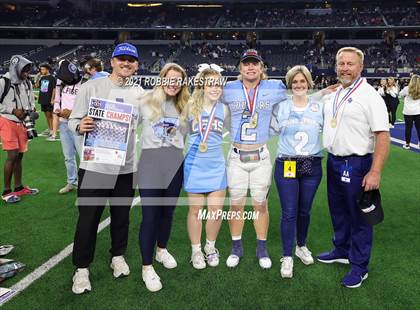 Thumbnail 2 in China Spring vs. Gilmer (UIL Football 4A D2 Finals) photogallery.