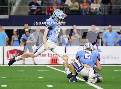 Thumbnail 1 in China Spring vs. Gilmer (UIL Football 4A D2 Finals) photogallery.