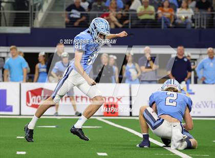 Thumbnail 3 in China Spring vs. Gilmer (UIL Football 4A D2 Finals) photogallery.