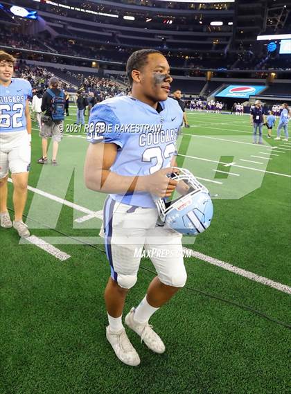 Thumbnail 2 in China Spring vs. Gilmer (UIL Football 4A D2 Finals) photogallery.