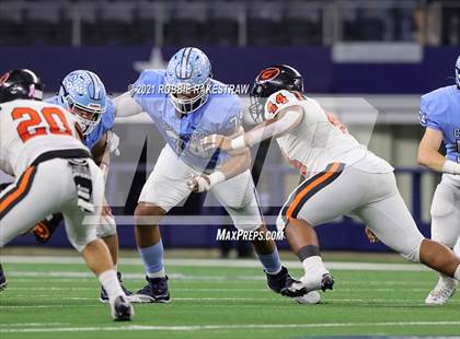 Thumbnail 2 in China Spring vs. Gilmer (UIL Football 4A D2 Finals) photogallery.