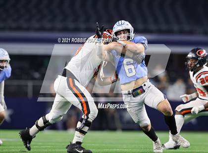 Thumbnail 3 in China Spring vs. Gilmer (UIL Football 4A D2 Finals) photogallery.