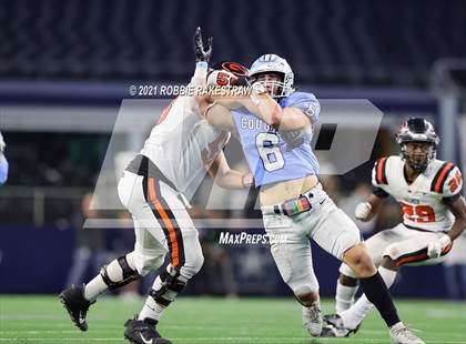 Thumbnail 1 in China Spring vs. Gilmer (UIL Football 4A D2 Finals) photogallery.