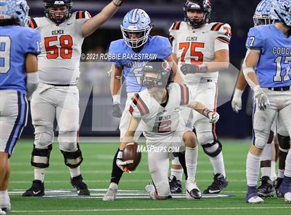 Thumbnail 2 in China Spring vs. Gilmer (UIL Football 4A D2 Finals) photogallery.