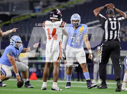 Thumbnail 3 in China Spring vs. Gilmer (UIL Football 4A D2 Finals) photogallery.