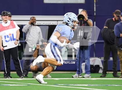 Thumbnail 3 in China Spring vs. Gilmer (UIL Football 4A D2 Finals) photogallery.