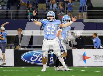 Thumbnail 1 in China Spring vs. Gilmer (UIL Football 4A D2 Finals) photogallery.