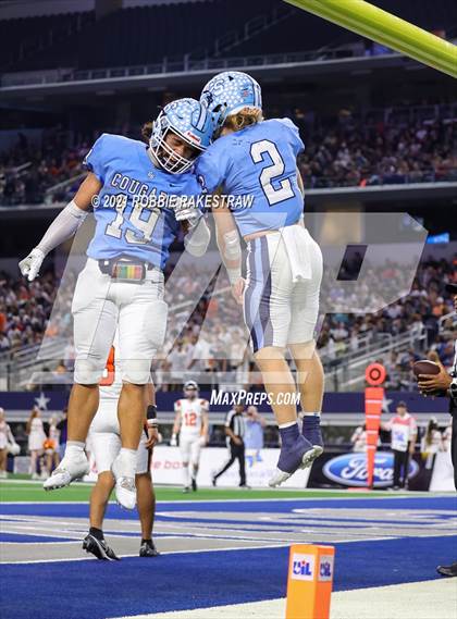 Thumbnail 2 in China Spring vs. Gilmer (UIL Football 4A D2 Finals) photogallery.