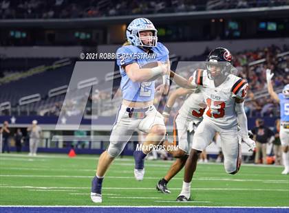 Thumbnail 1 in China Spring vs. Gilmer (UIL Football 4A D2 Finals) photogallery.