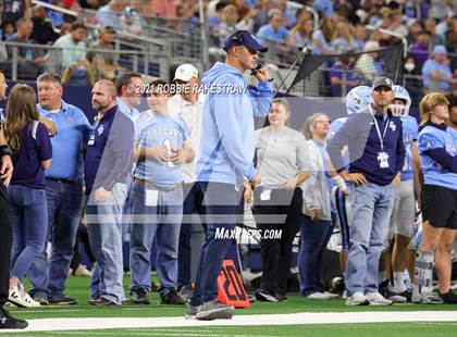 Thumbnail 1 in China Spring vs. Gilmer (UIL Football 4A D2 Finals) photogallery.