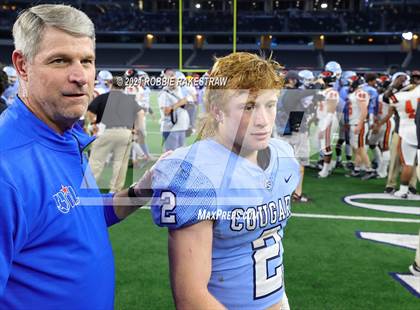 Thumbnail 2 in China Spring vs. Gilmer (UIL Football 4A D2 Finals) photogallery.