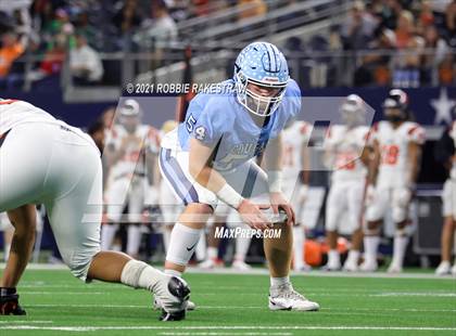Thumbnail 2 in China Spring vs. Gilmer (UIL Football 4A D2 Finals) photogallery.