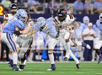 Thumbnail 2 in China Spring vs. Gilmer (UIL Football 4A D2 Finals) photogallery.