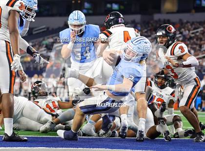 Thumbnail 3 in China Spring vs. Gilmer (UIL Football 4A D2 Finals) photogallery.